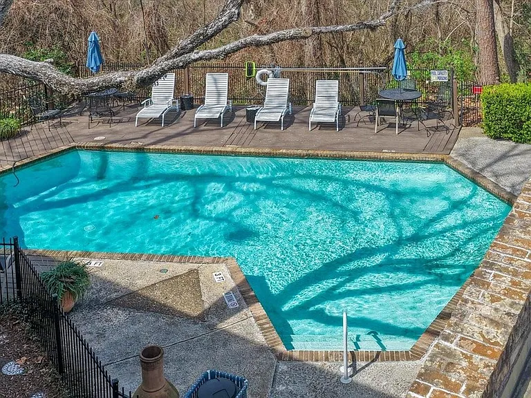 604 S Ripple Creek Dr #604 — Photo 28
