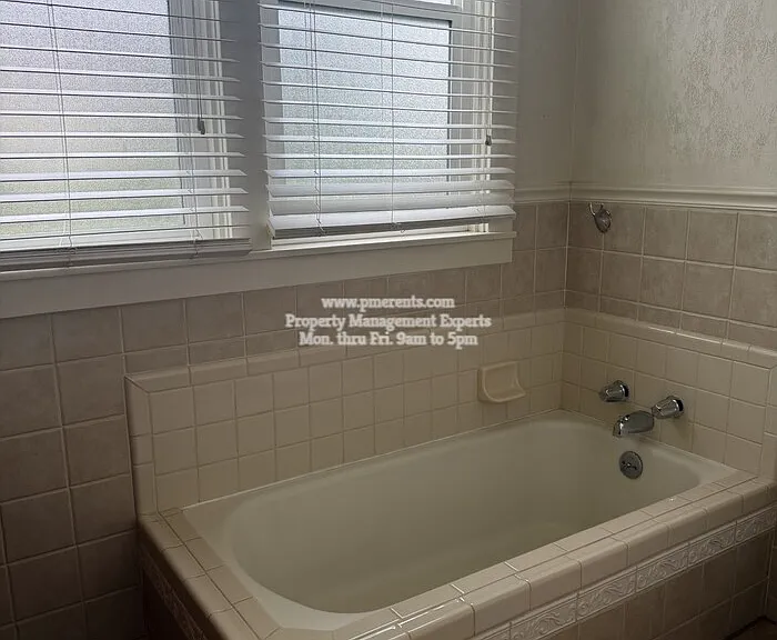 651 Bedford Rd — Photo 10