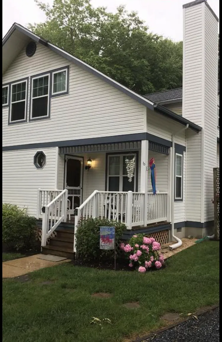 4 bed, 2886 sqft, $3,800 — Photo 3