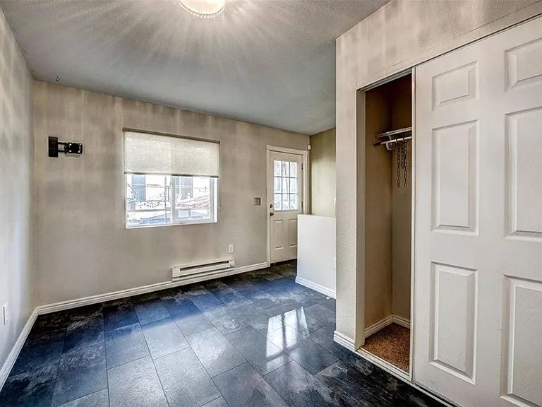 2832 Decatur St — Photo 10