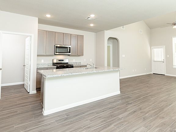 Dining Area to Kitchen