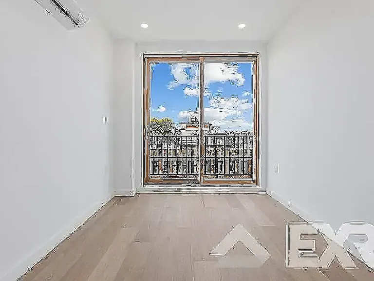3216 Glenwood Rd #7C — Photo 3