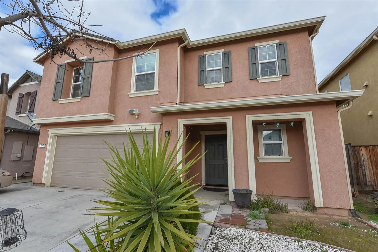 1257 Cherry St photo 1