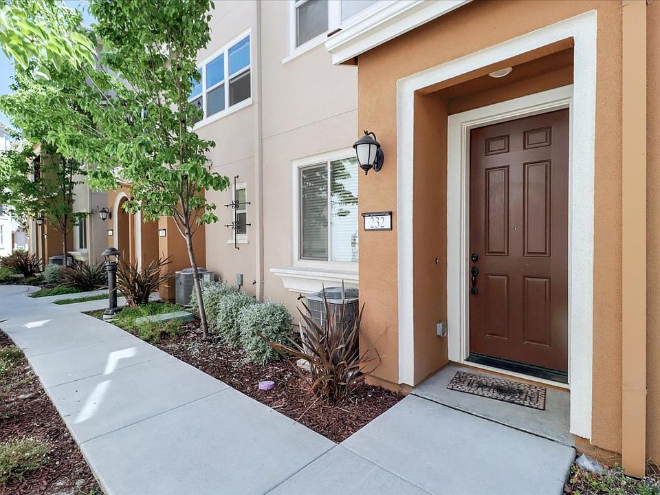 1st image of 232 Montalcino Cir