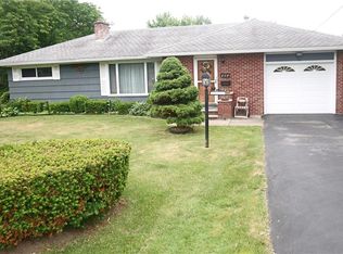 203 Old Liverpool Rd, Liverpool, NY 13088