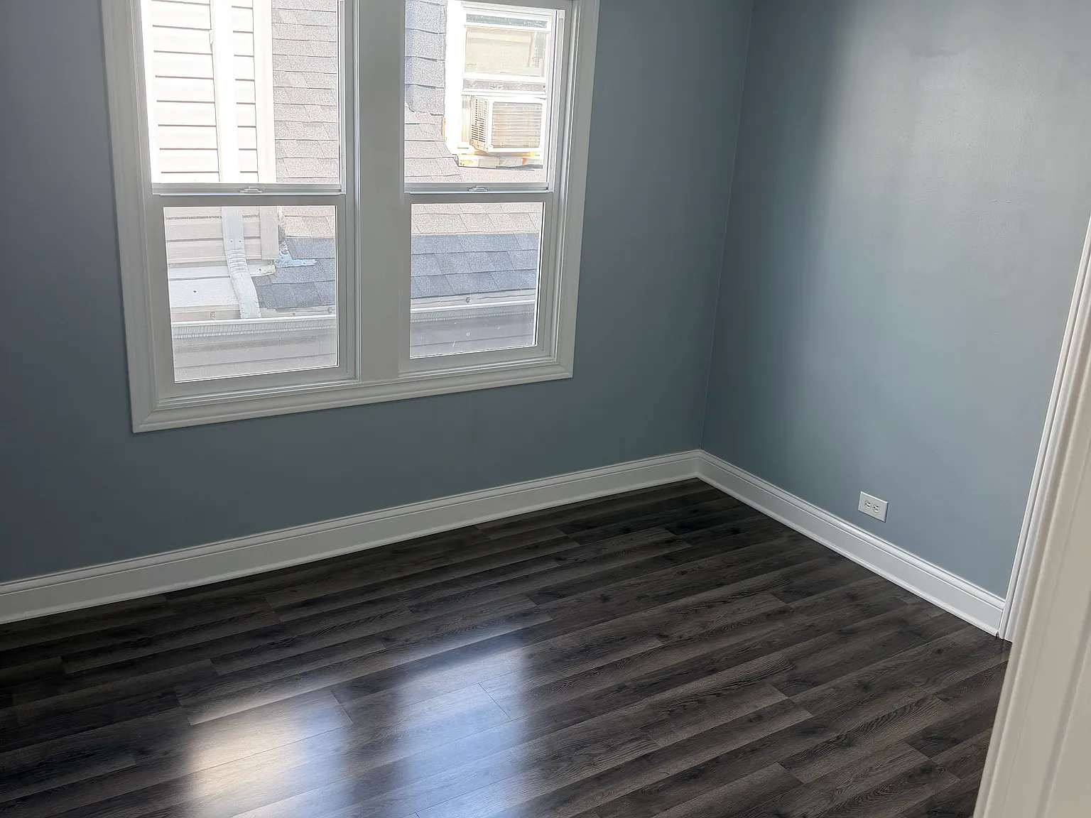 2 bed, $1,400 — Photo 3