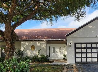 2920 Devonwood Ave, Miramar, FL 33025