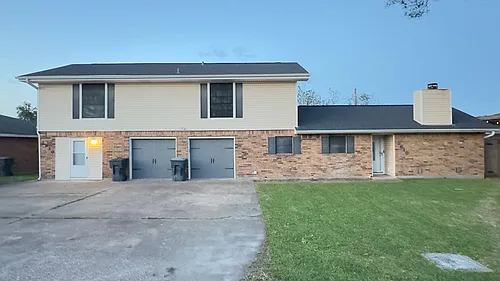 2620 Maple Ave Photo 1