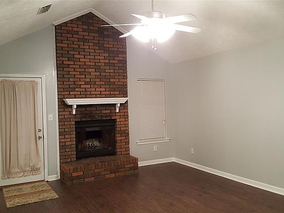 3rd image of 4119 Beardsley Dr