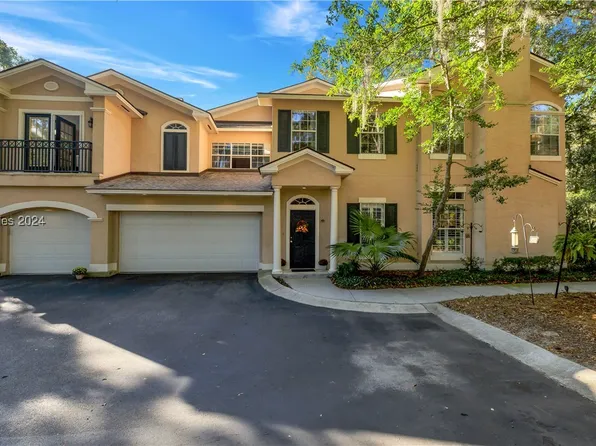 4 Indigo Run Dr APT 220, Hilton Head Island, SC 29926
