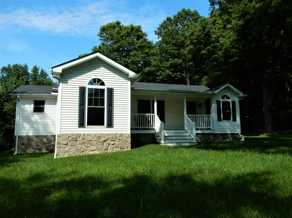 31 Continental Rd, Warwick, NY 10990