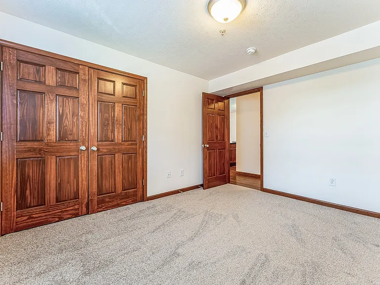 Highland Park Apartment Homes — Photo 43
