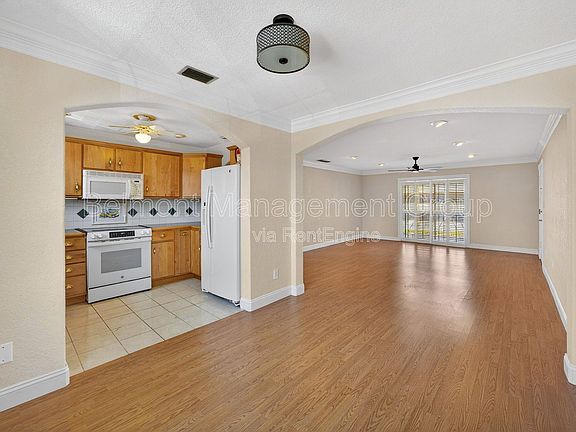 5th image of 1500 Gay Rd APT 21-C