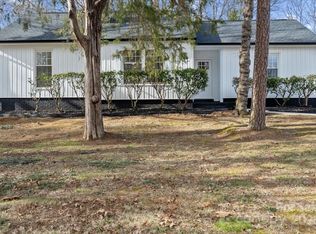 1123 Kale Wood Dr, Matthews, NC 28105