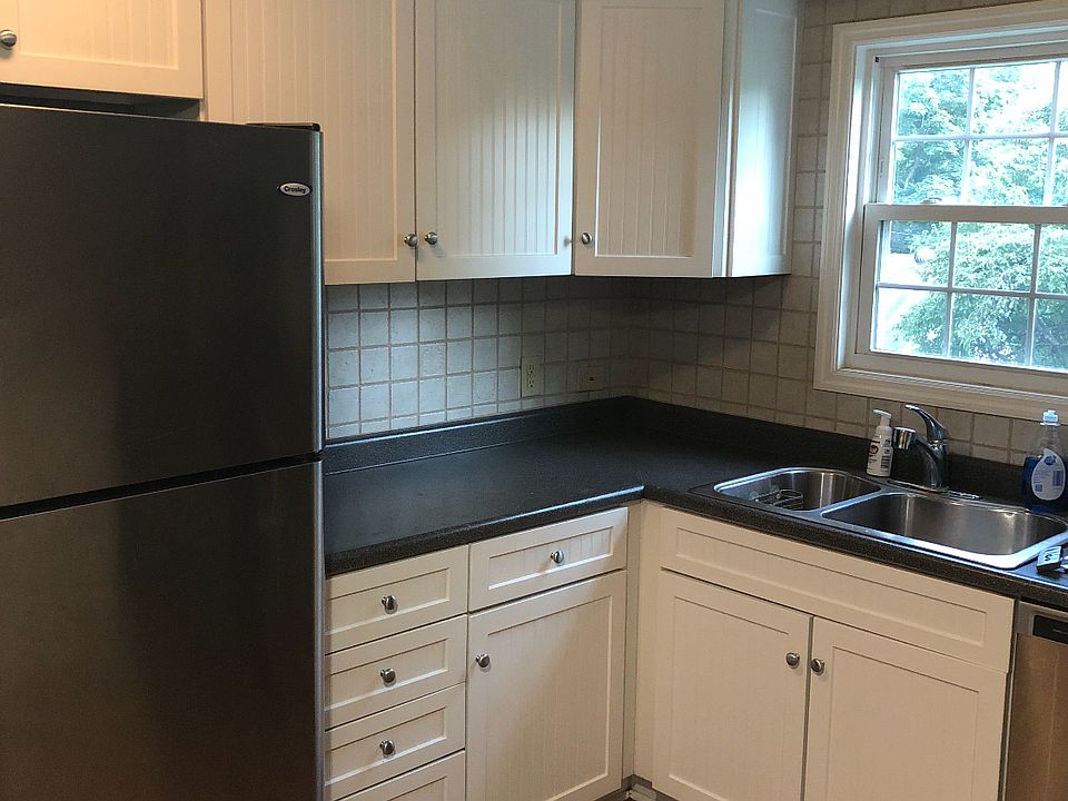 2nd image of 514 E Fair Ave