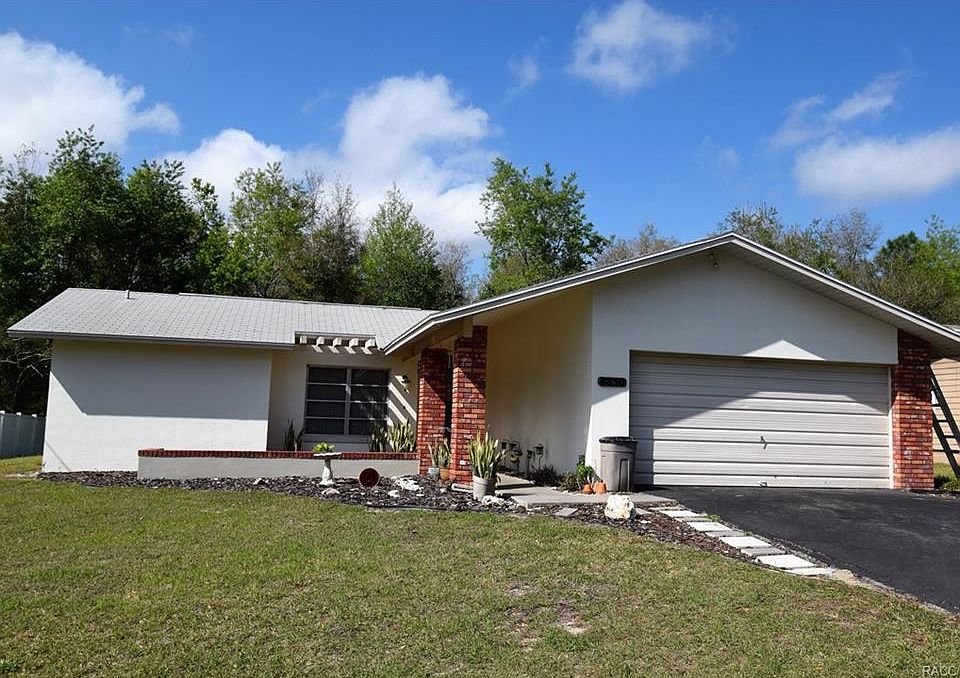 1st image of 8850 N Santos Dr