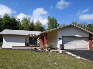 8850 N Santos Dr, Citrus Springs, FL 34434