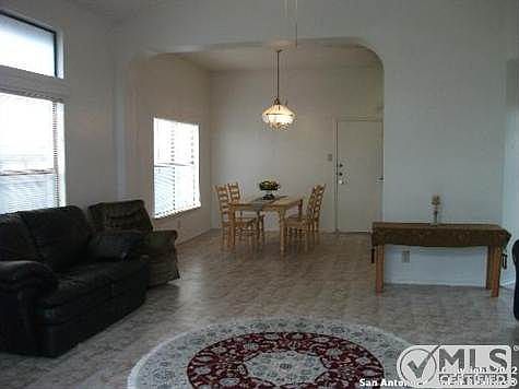 3rd image of 7409 Myrtle Trl