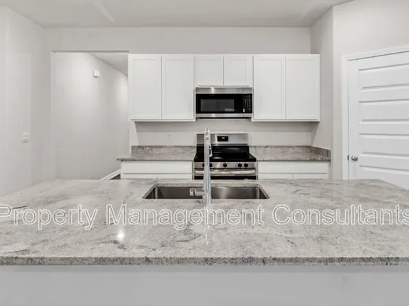 319 Murphy Ln, Madison, AL