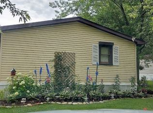 505 Orchard Ave, Hebron, IN 46341