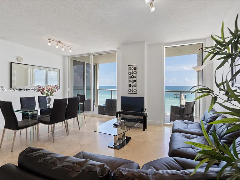 16699 Collins Ave #702 — Photo 4