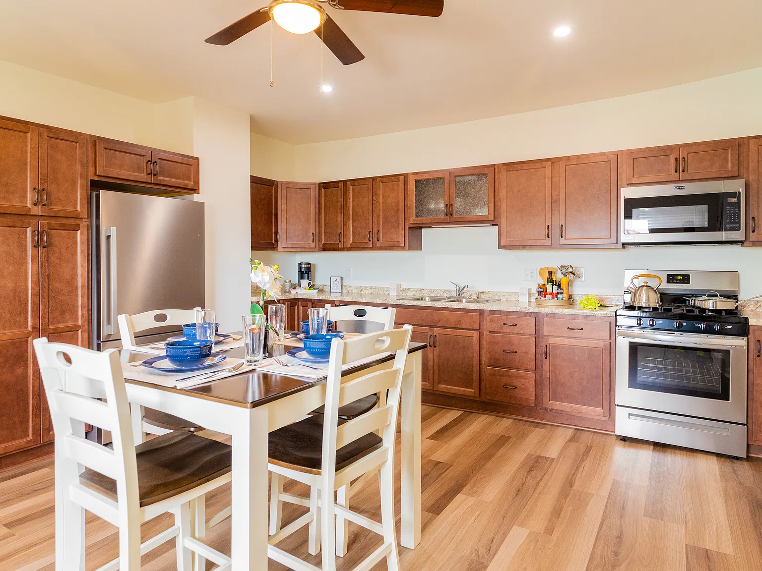 3 bed, 1102 sqft, $1,500 — Photo 4