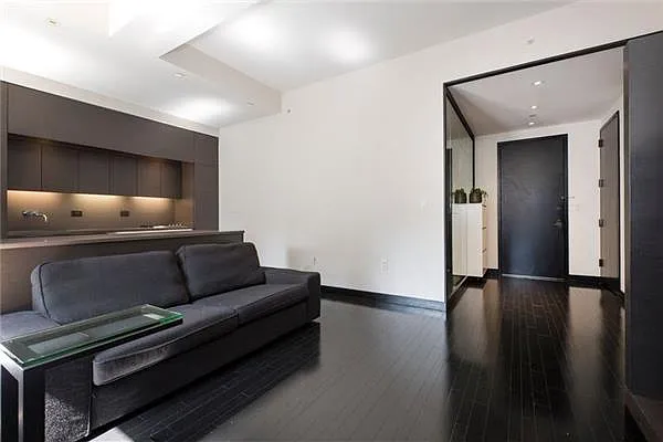 Rented by Sumitomo Real Estate Sales | media 28