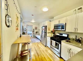 419 Hanover St APT 3, Boston, MA 02113