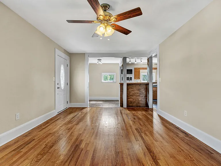 215 S Hill Dr #1 — Photo 16