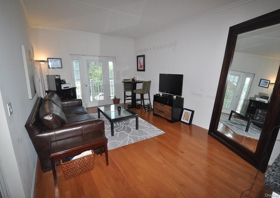 1st image of 31 Greenridge Ave APT 2K