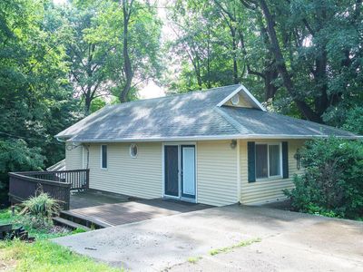 16035 Walnut St, Buchanan, MI, 49107
