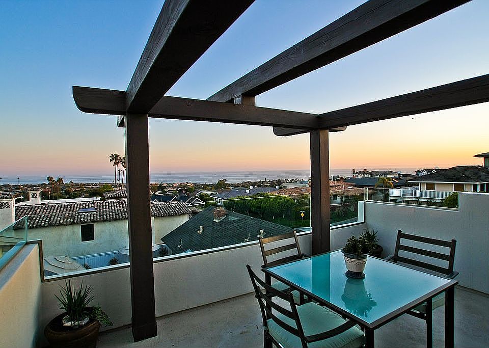 Rooftop Ocean View Deck