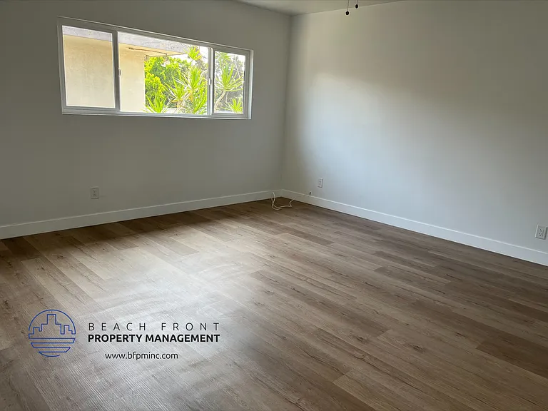 15904 S Vermont Ave — Photo 8