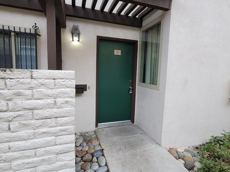 1st image of 1265 Montego #37