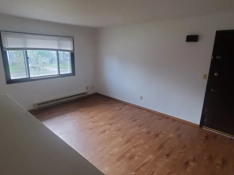 1749 Bainbridge St #1 — Photo 6