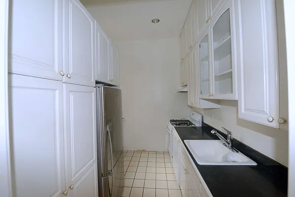 Rented by Michel Madie Real Estate Services | media 48