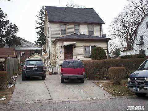 1st image of 188-18 Tioga Dr
