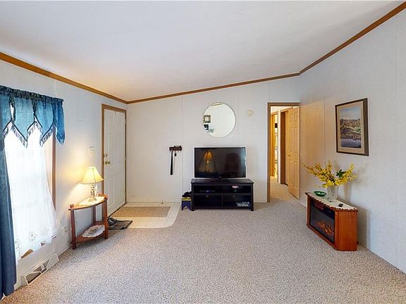 5th image of 7421 Hollydale Dr