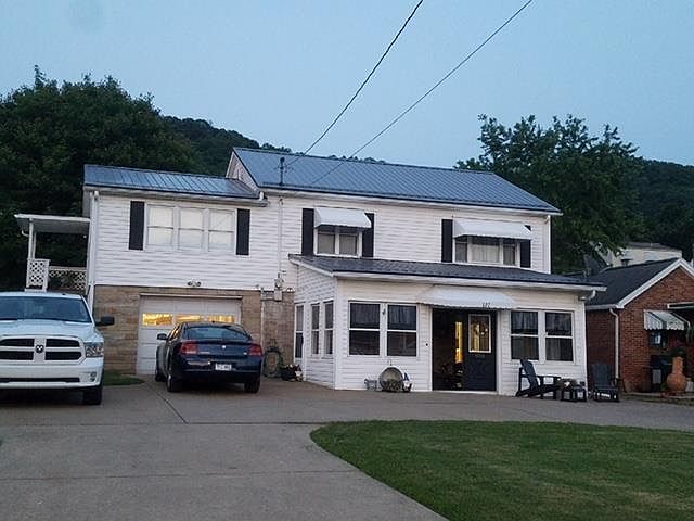 1st image of 927 4th St