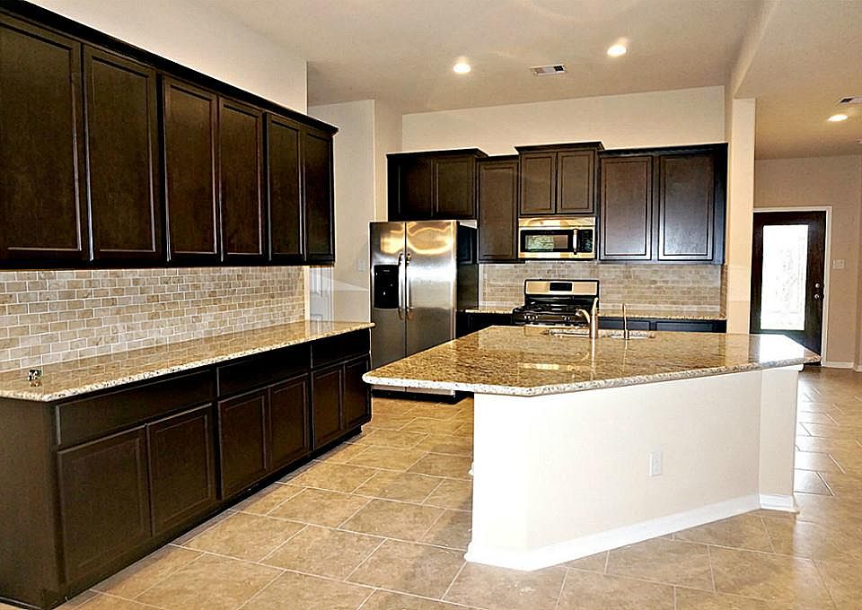 1st image of 1806 Long Oak Dr
