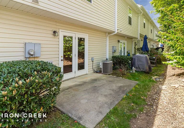 89 Old Salem Ct — Photo 23