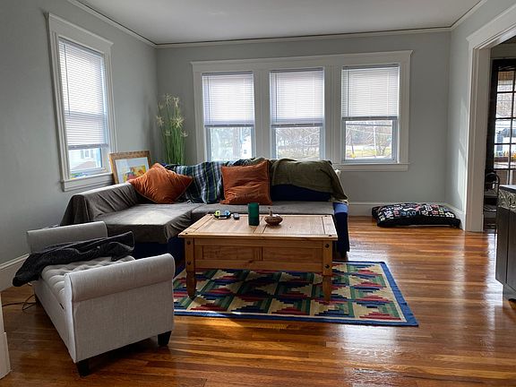 2nd image of 39 Walnut Ave Floor 2