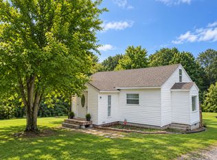 2405 Darrow Rd, Walkertown, NC 27051