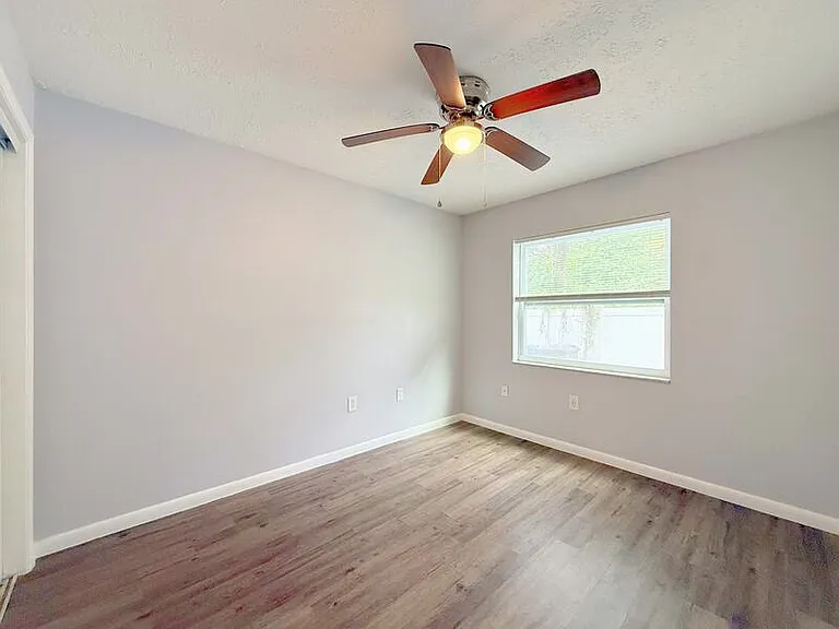 11705 North Dr #B — Photo 19