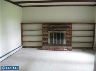 13 Walnut Ln, Doylestown, PA 18901