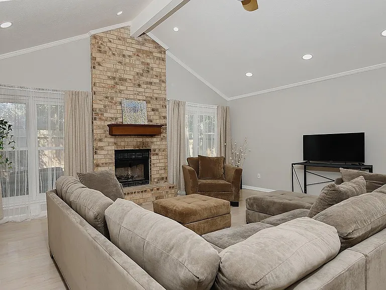 99 N Deerfoot Cir — Photo 8