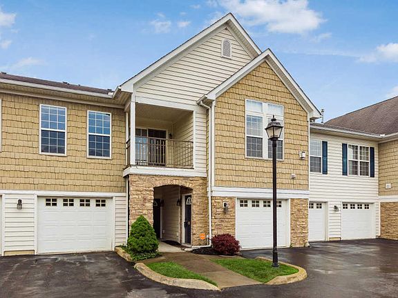 3rd image of 5648 Albany Reserve Dr #5648
