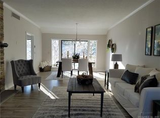94 Heritage Vlg #A, Southbury, CT 06488