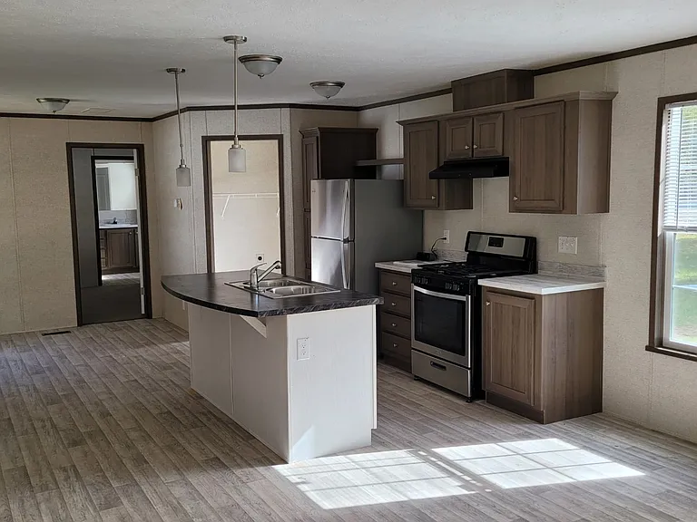 2801 S Stone Rd #52 — Photo 3