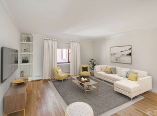 42 Harvard St #2, Brookline, MA 02446